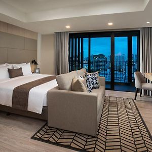 Executive Studio Room King-Size Bed